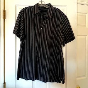 Short sleeved dress shirt